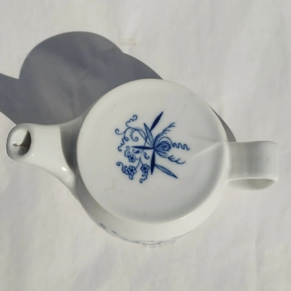 Vintage Porsgrund Norway Teapot for One - Picture 4 of 8